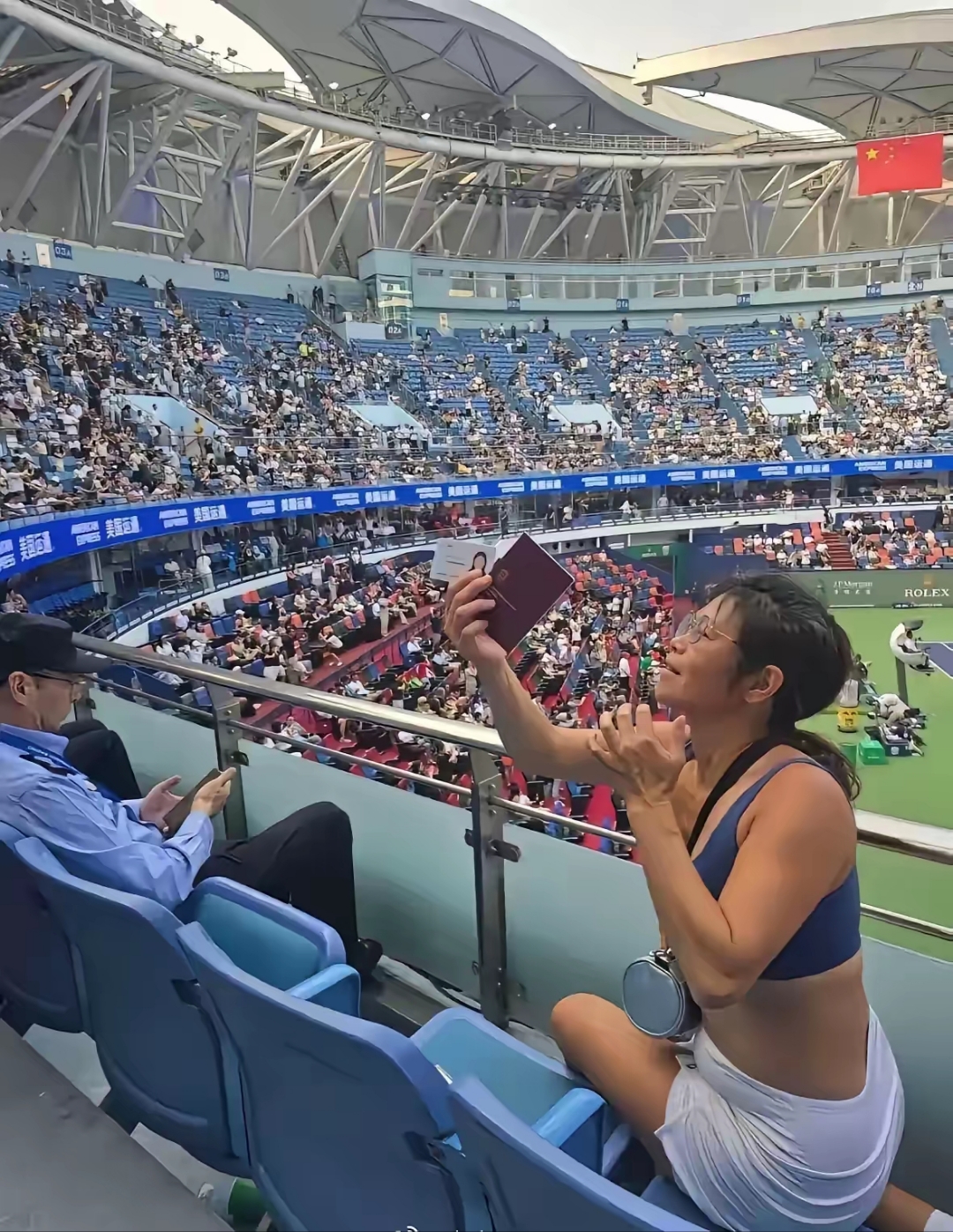 爱游戏体育-包含风云突变阿斯顿维拉国际比赛日防线松动，德甲版图或变，赛场秩序良好，赛季目标并未改变的词条